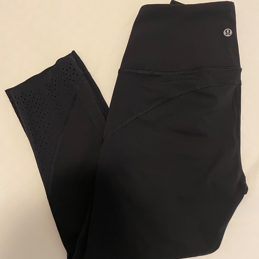 Lululemon crop leggings - size 4